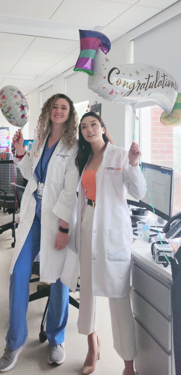 Fionna_Sun's tweet photo. Counting down to PGY 3, last. Resident Clinic of PGY 2 with my best halves. What a year of immense learning. So thankful to the amazing mentorship and love @uvaurology An absolute all 🌟  family https://t.co/w6j1y7Wt4p