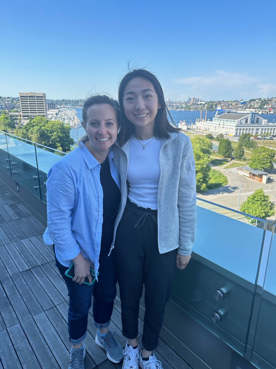 AllyGirasole's tweet photo. One of the best perks in science is reconnecting with former colleagues— what a treat it was, @Rebz444! Thanks @AllenInstitute for a great 2 days! https://t.co/IisdQbMKys