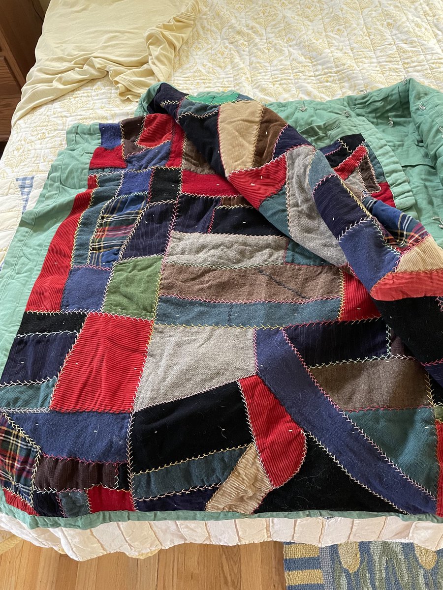 Barb4Hmom's tweet photo. There is something enduring and soul-seeking about finding a family #patchworkquilt. If these fabric pieces could talk, oh the stories of love, caring and family pride they would share! ❤️#cleaningclutter #GlennFamilyFarm https://t.co/5ufBSzOM4V