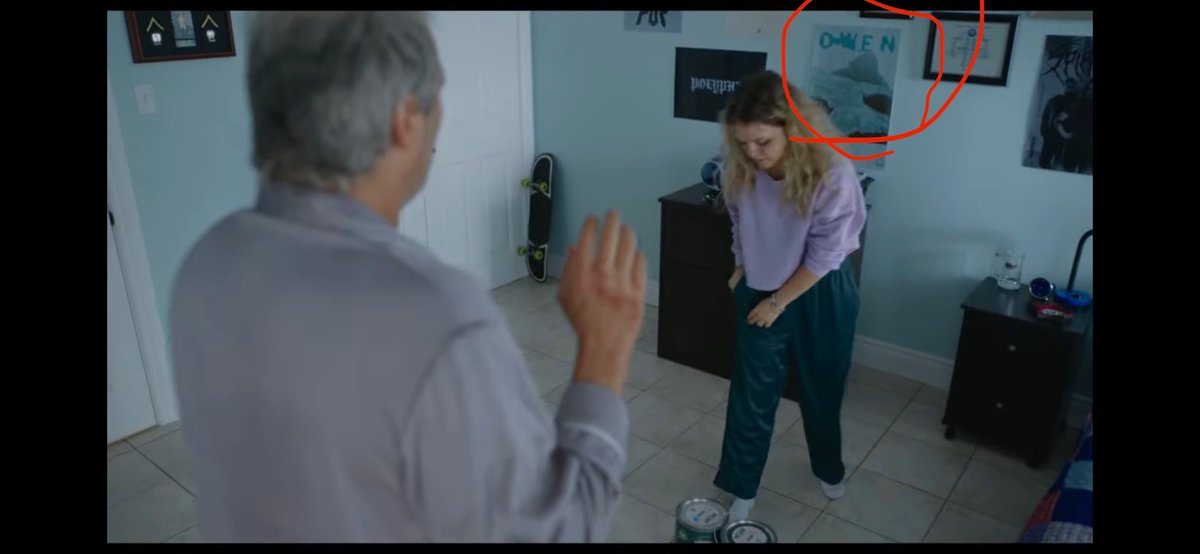@AriAster When I was little, I drank some paint and had to go to the hospital. Almost died. Soooo how… WHY is my name on the wall in this scene?!!! #freakingout #thisismystory