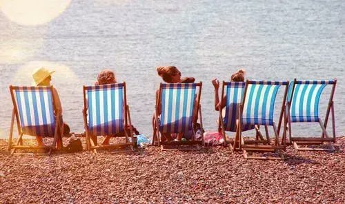 DTNEtiquette's tweet photo. There is a beach chair somewhere with my name on it I just know it... ~ #DTN #funinthesun #time2relax #reboottime https://t.co/FrgaEDEOpm