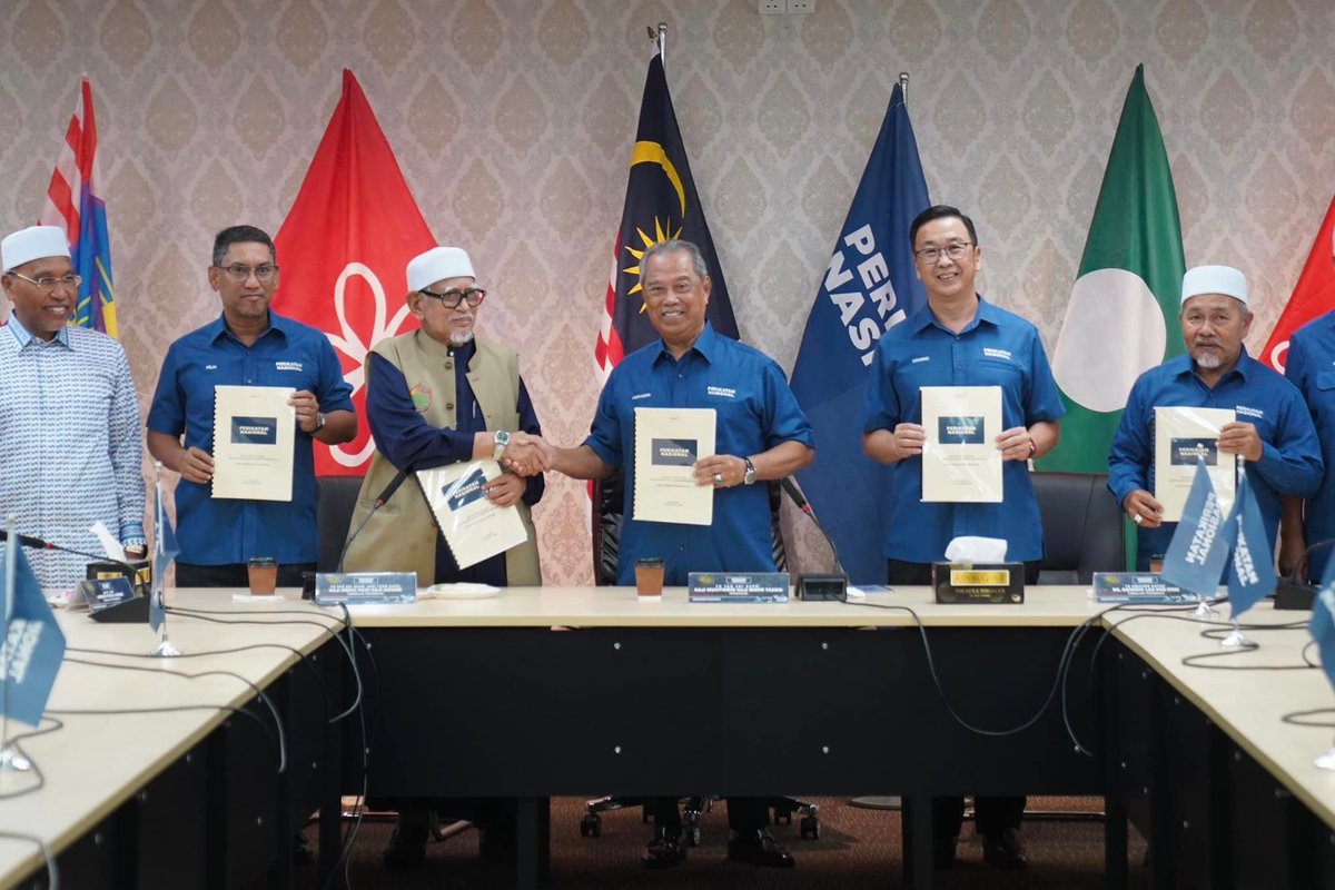titm_official's tweet photo. KENYATAAN MEDIA PARTI PERIKATAN NASIONAL

1. Majlis Presiden Perikatan Nasional yang telah bermesyurat pada 22 Jun 2023, telah memuktamadkan rundingan kerusi untuk Pilihan Raya Umum Negeri bagi 6 negeri iaitu Negeri Sembilan, Selangor, Kedah, Pulau Pinang, Kelantan &amp; Terengganu. https://t.co/We7I1bYZTj