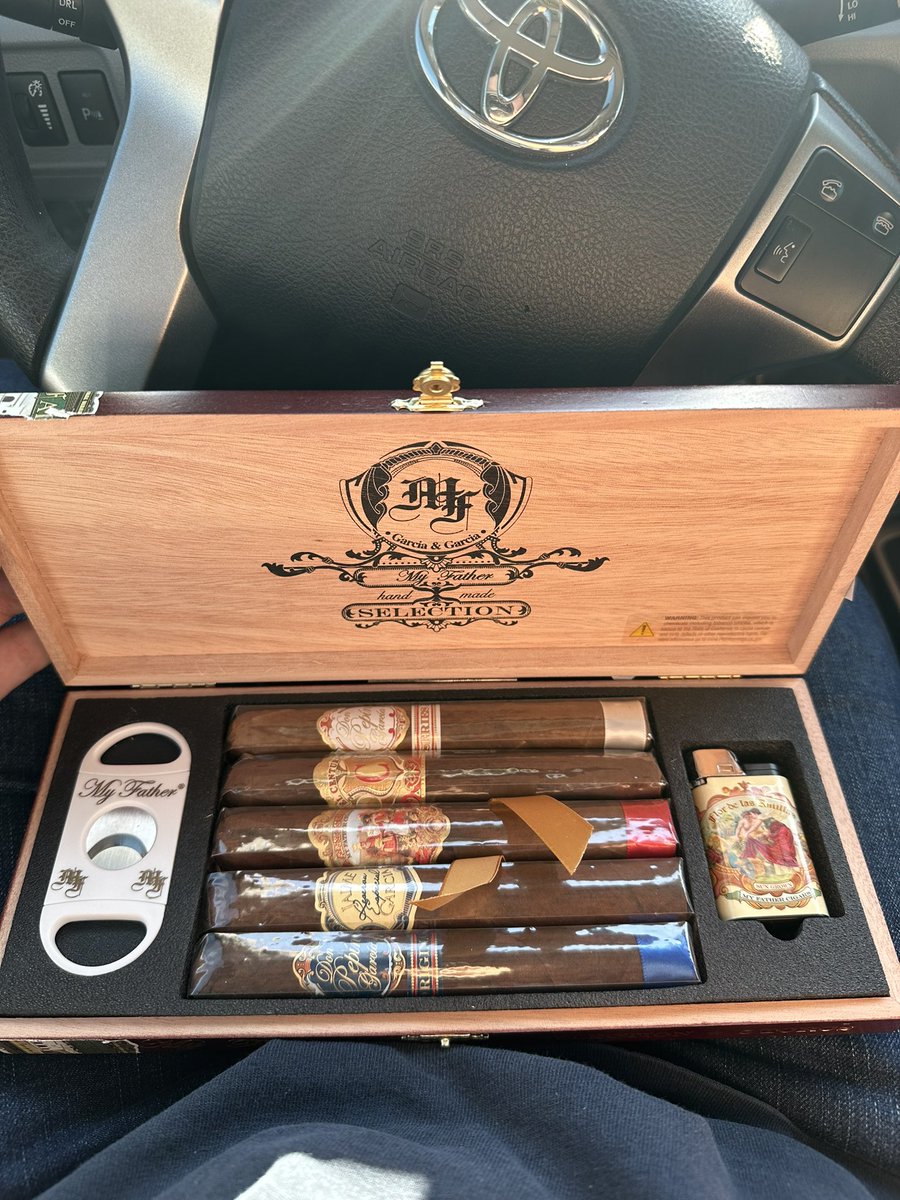 Can’t wait to smoke through these🤤

@MyFatherCigars