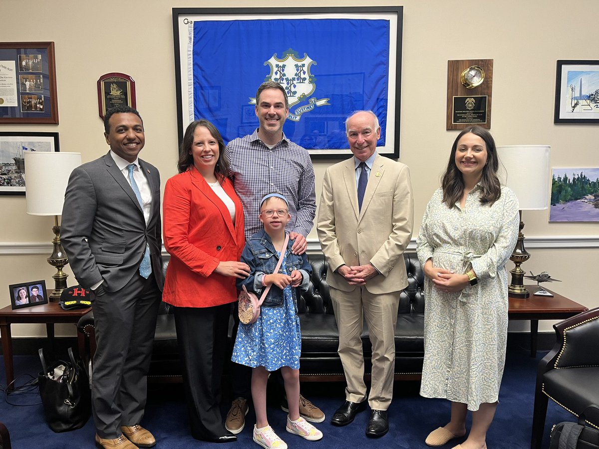 Thank you @RepJoeCourtney for meeting with our @ctchildrens team and for gifting Ellie the coolest challenge coin! #FAD2023 #Fearless4Kids