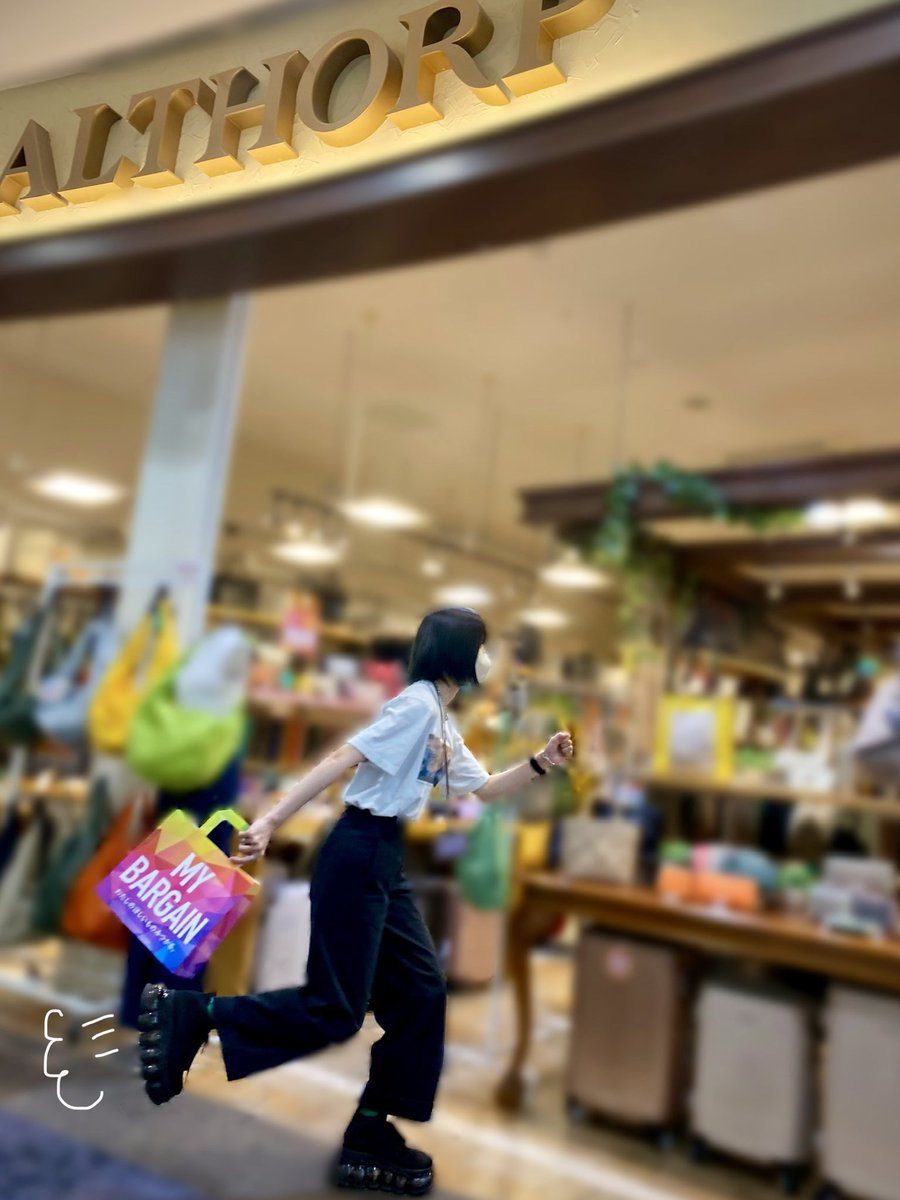 althorp_alfk's tweet photo. こんこんこんちゃす！！！
やばいっす！！！！！！！
今日からイオンモール福岡で
MY BARGAIN始まってます！！
！！！！！！！！！！！！！！
急いだ方がいいっすよ！？
#althorp #イオンモール福岡
#財布 #バッグ
#マイバーゲン #早い者勝ち
#岸くん構文  #岸くん推し https://t.co/WW7bsD8m7s