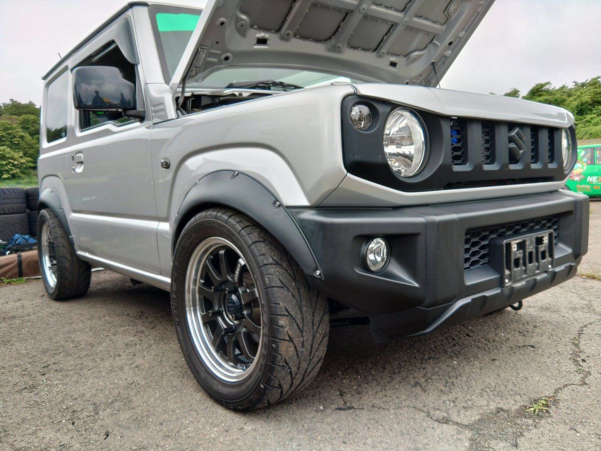 rainbow_auto's tweet photo. カッコ良いねヽ( ゚∀゚)ノ
#サザンサーキット
#rainbowauto
#jimny
#dope
#dopeoil
#dopefuel
#icewire
#trev https://t.co/NsE3b6uREh