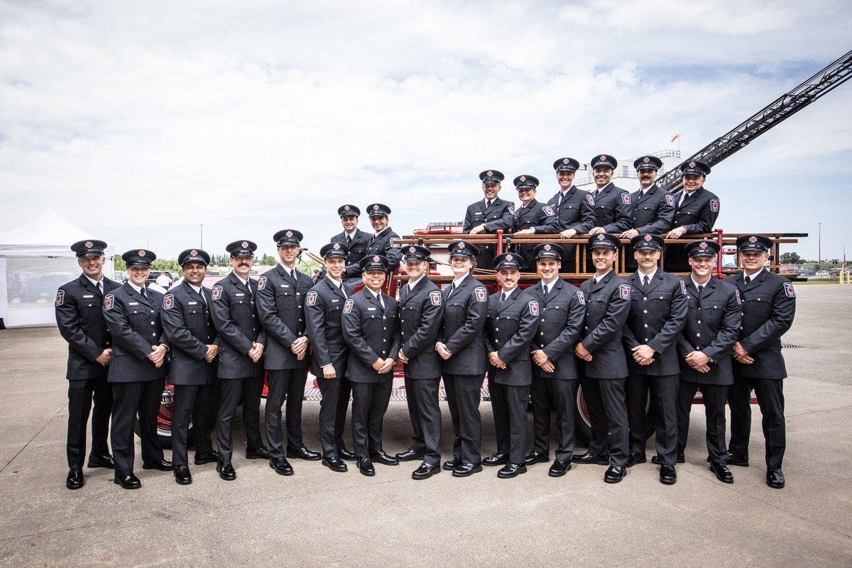 Mississauga Fire offers a warm welcome to our new hires for 2023. We also say thank you to our Professional Development and Accreditation Division for all their efforts in ensuring our new team members have the knowledge and skills required to transition into their roles.