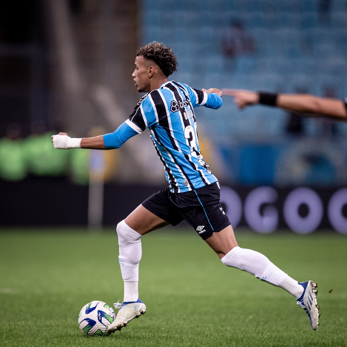 Bitello_00's tweet photo. Mais uma vitoria dentro da nossa casa. Feliz pelo gol. Seguimos !! 🙏🏻💙🇪🇪 +1 https://t.co/u3bNtut8Zq