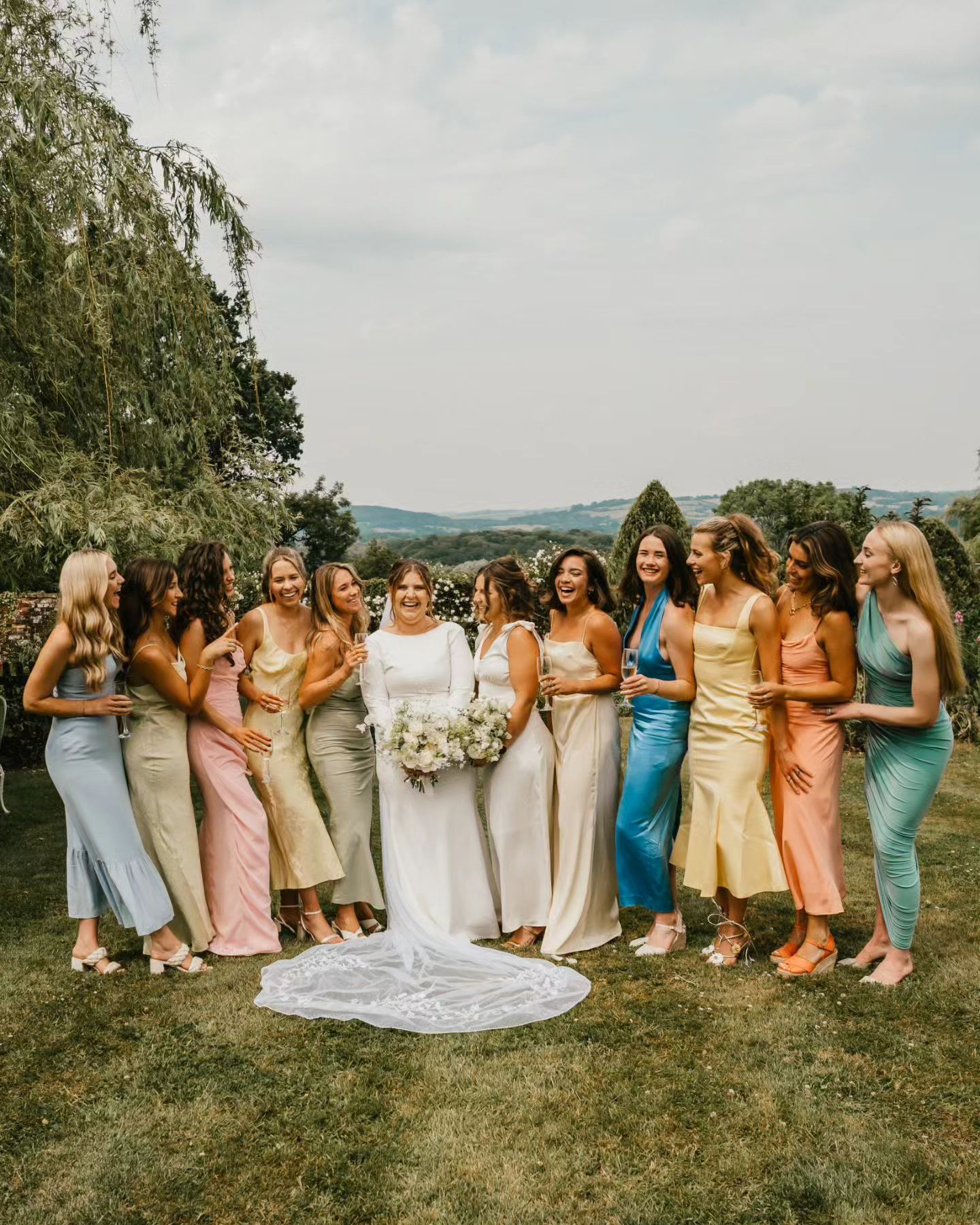 sophie turner wedding bridesmaids