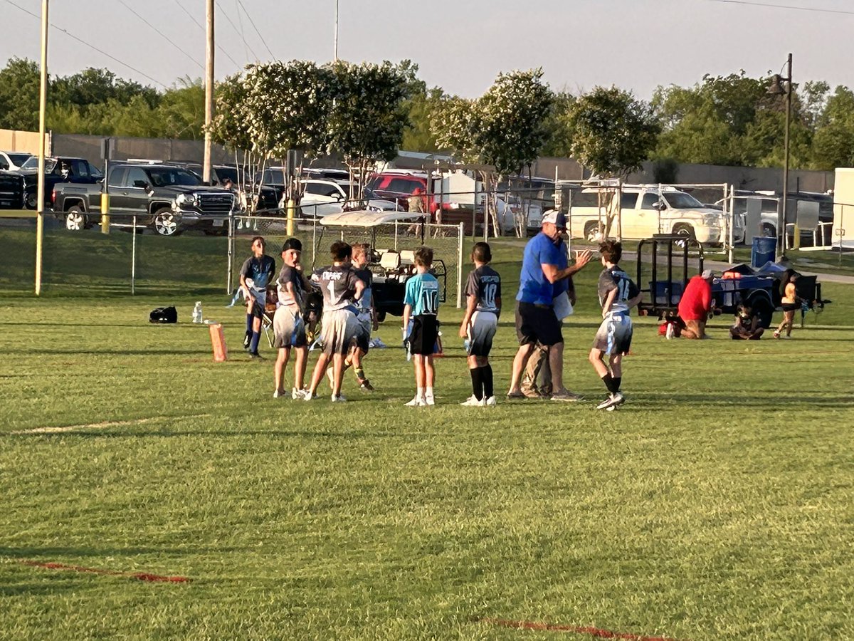 Watching some future <a href="/AngryOrangeFB/">San Angelo Central Bobcat Football</a>  players play 5 vs 5 🏈 tonight. Appreciate <a href="/CityofSanAngelo/">City of San Angelo</a> starting up the summer league program.