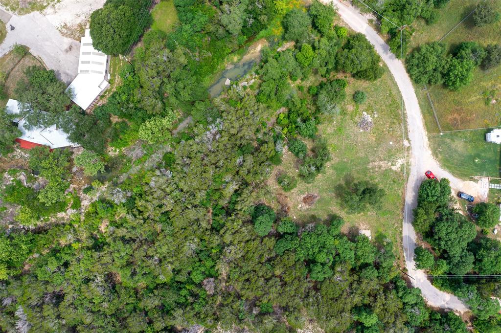 remax_1's tweet photo. Let's take a moment to admire this gorgeous listing and the beautiful greenery around it! 711 Lackey Creek Rd, Liberty Hill, Texas 78642 is a true gem with limited restrictions.
Contact Pam Flitton for more info!
(512) 736-4258 https://t.co/MMST0jIP3M