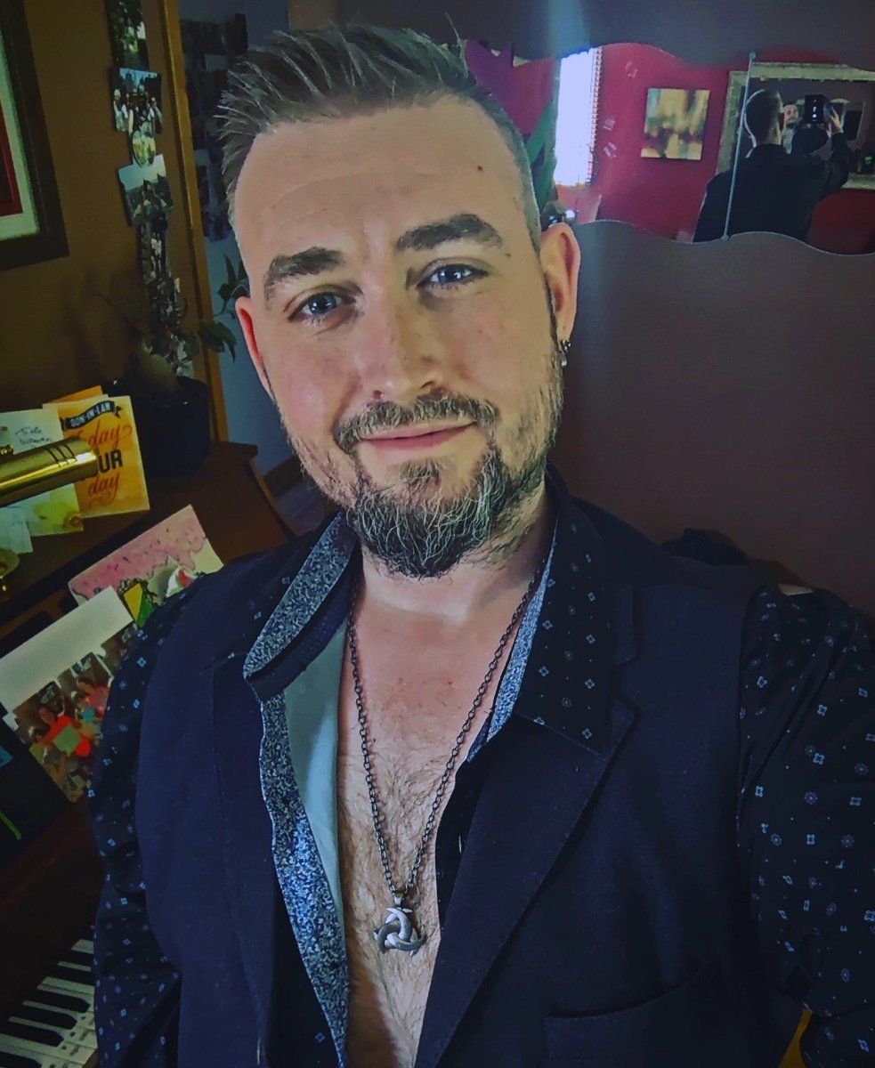 FuzzyQube's tweet image. The other day I saw a quote that resonated with me in a visceral way. "When the world denies you a seat at the table, you build your own table", and that's exactly what I'm doing. I'm a glowing 🔥 alone in the darkness and with #KarmaAI we are many, we are legion...✊🏼