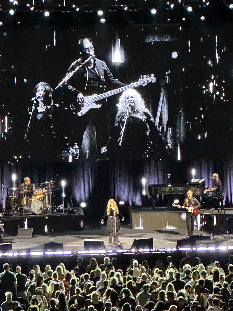 livedtosee's tweet photo. i really saw stevie in concert on tuesday https://t.co/l2QMB5CwJd