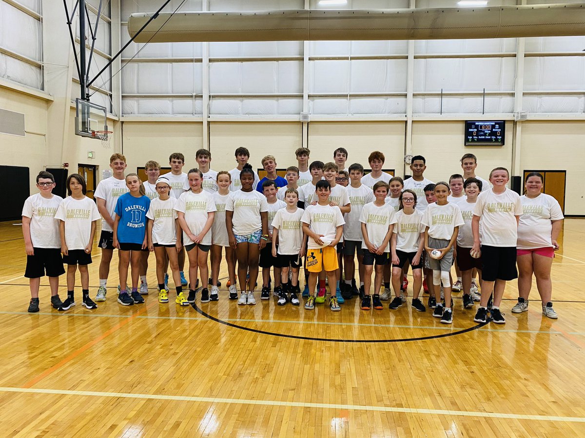 68 kids got better ➡️ making it the largest kids camp since I’ve started coaching at Daleville! SUPER thankful for the crew in the back of these photos. They wore the coaching hats and did amazing. Campers, thank you for showing up and getting better with us! #ALLGRITnoquit