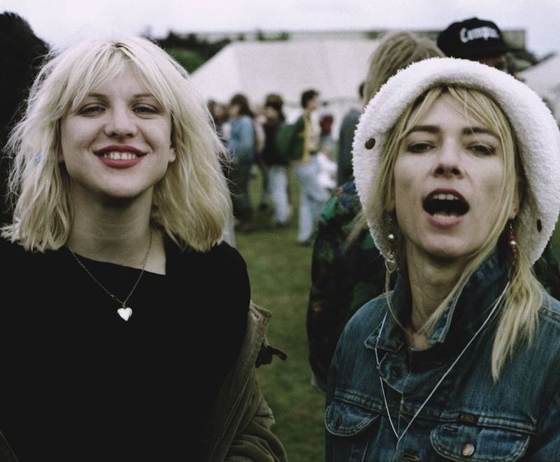 Courtney Love & Kim Gordon 1980 #80s #CourtneyLove #KimGordon #grunge #indierock #womeninrock #auspol