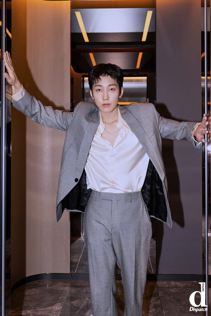 wonwooful0717's tweet photo. [Hⓓ포토] "시크의 절정" ㅣ '세븐틴' 원우

#원우 https://t.co/MC6ubrPEcW