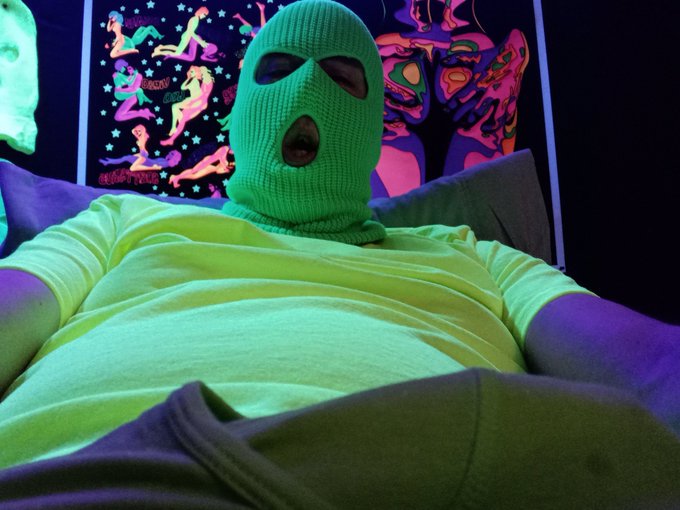 Nasty In Neon’s pics and videos