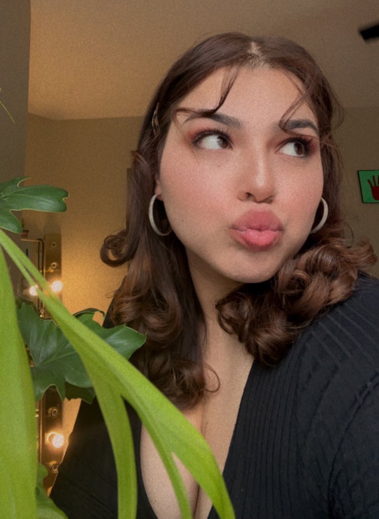 xoshantel's tweet photo. oh hey guys https://t.co/2l4puNzPuO