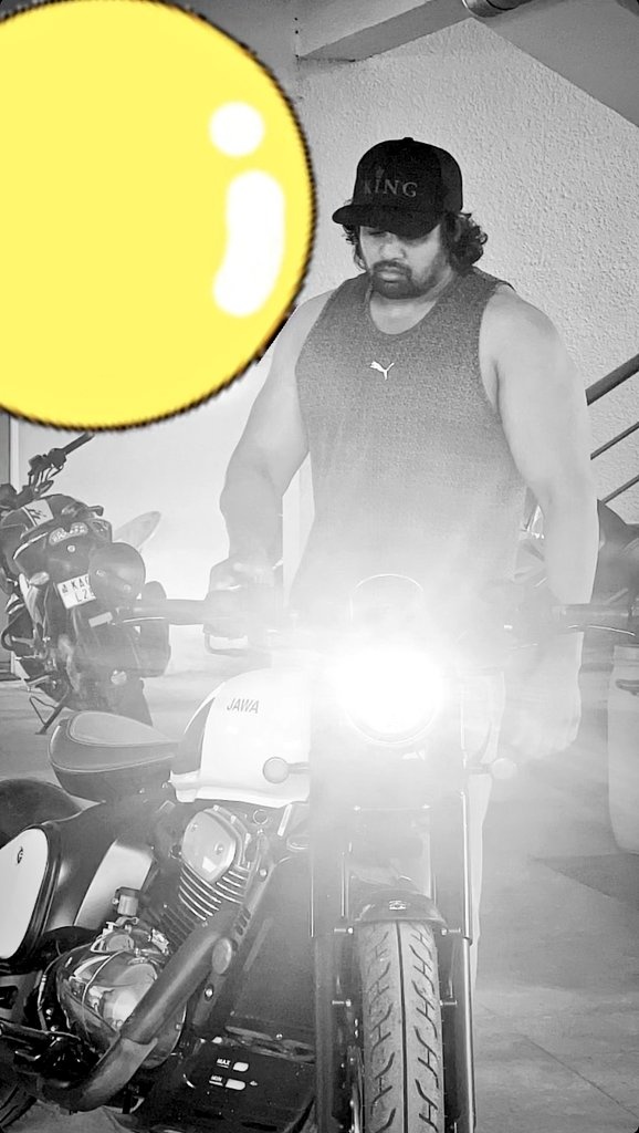 Let's get Ready for King's #Martin Ride💥🏍👑

#MARTIN - 𝐈𝐍𝐃𝐈𝐀𝐒 𝐁𝐈𝐆𝐆𝐄𝐒𝐓 𝐀𝐂𝐓𝐈𝐎𝐍 𝐒𝐀𝐆𝐀 🔥
@DhruvaSarja @AP_Arjun_film @princekukm 

#DhruvaSarja #MartinTheMovie