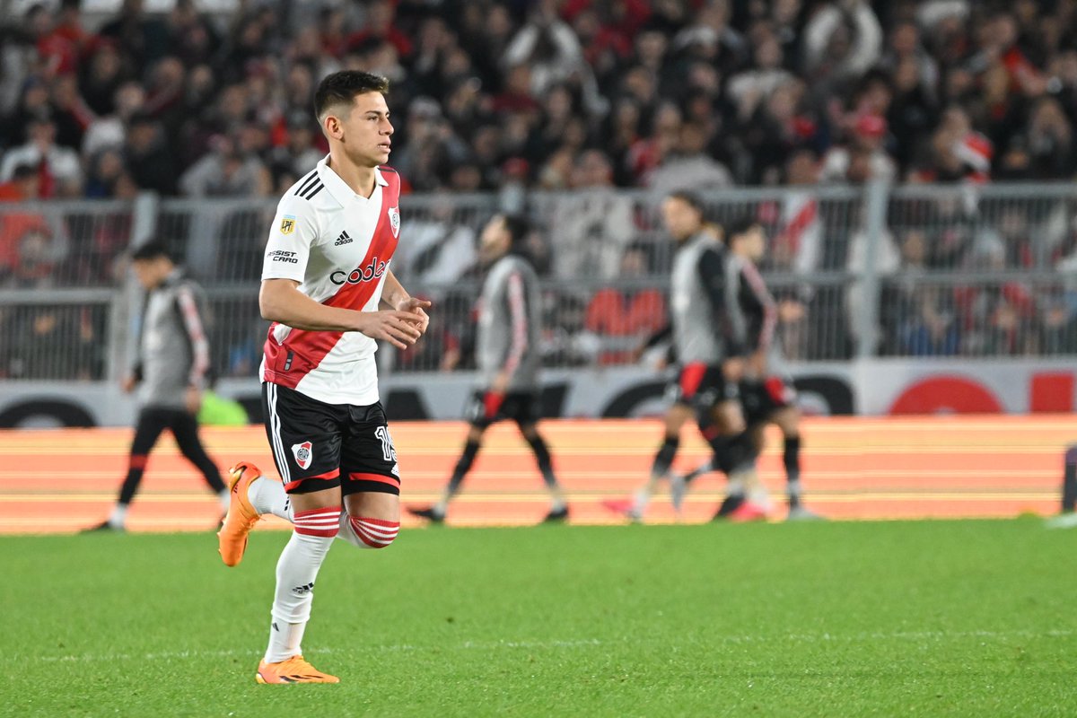 El pibe, que venga. 😈