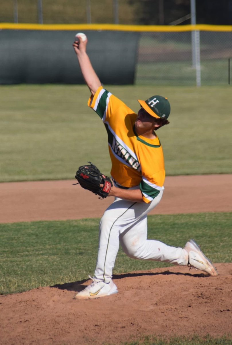 New Eagle Group 👑 of the Hill (6/21) goes to Tyler Loso from the Hempstead Mustangs. 

Tyler threw a complete game (5 innings) while striking out 5 Falcons on the night. Tyler did not give up an earned run and also flexed at the plate going 2-3 with 3 RBIs.