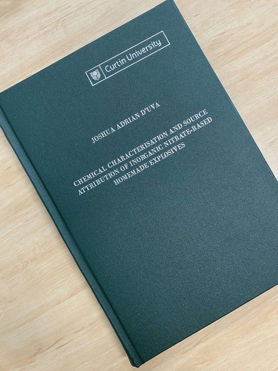 Another one for the bookshelf! Congratulations @DUva_Josh! A great collaboration between @CurtinChem @CurtinUni and @ChemCentre #CurtinForensic #forensics #forensicscience #ozchem