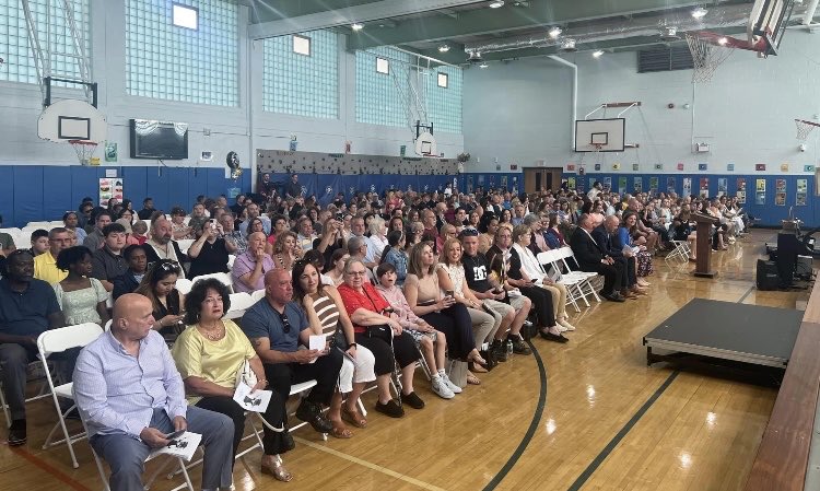 DrMPodestaMcD's tweet photo. PVES Fourth Graders have “Moved Up” and are ready for middle school! A beautiful celebration for an amazing class! We are beyond proud! @PutnamValleyCSD @jluft1 @JackieLevinePV @apjpicco https://t.co/QHySqWSEsV