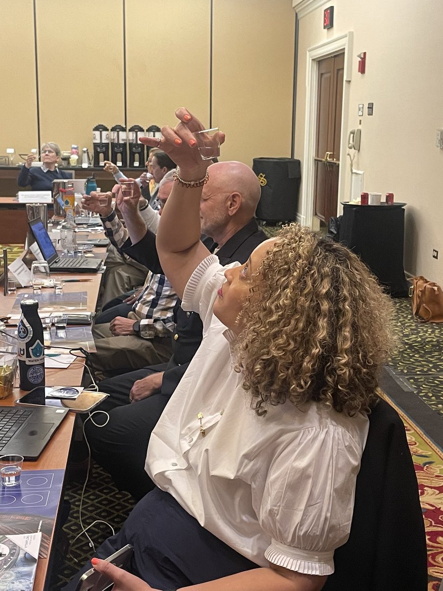 Kelley Dearing Smith tweet media