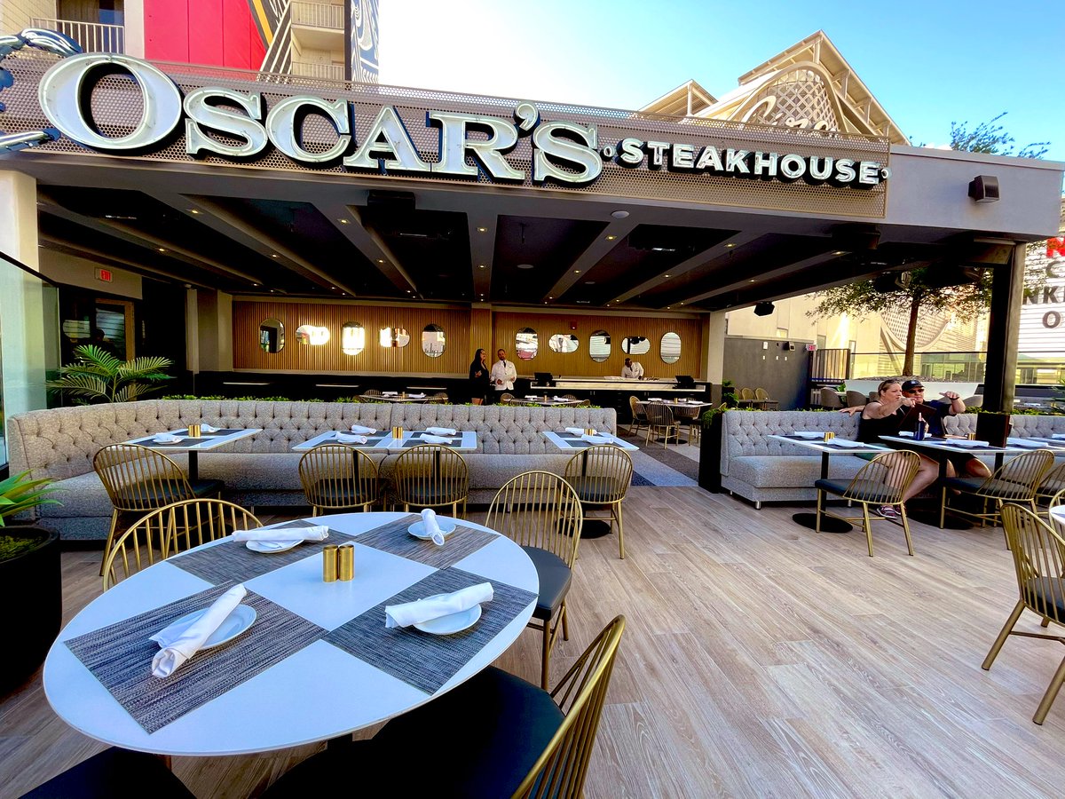 eatinglasvegas's tweet photo. Patio dining is less common on Fremont Street than good taste and sobriety…but @PlazaLasVegas is pulling it off…and The Food Gal will tell you its meat is hard to beat. 😆😋🥩🍷🥂
#OscarsSteakhouse 👏👏👏 https://t.co/27EDR6EfRo