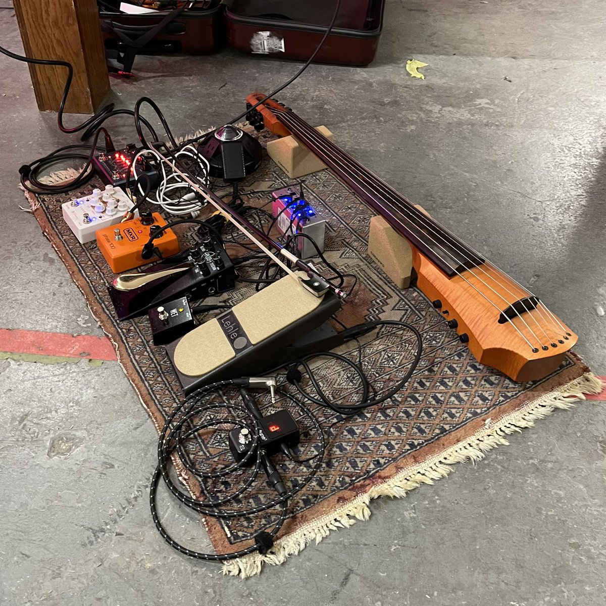 Rig for tonight, #NSDesign #electriccello w/ effect pedals… #ResidentMonthly @Noisebridge 🎶

@Think_NS @schertleraudio @stlr_theris @FranckMartin 

#art #music #culture #DavidLeikam #NSArtist #NSixArtist #SchertlerAudio #ResidentMonthly #SanFrancisco #California #USA #ArtsEarth