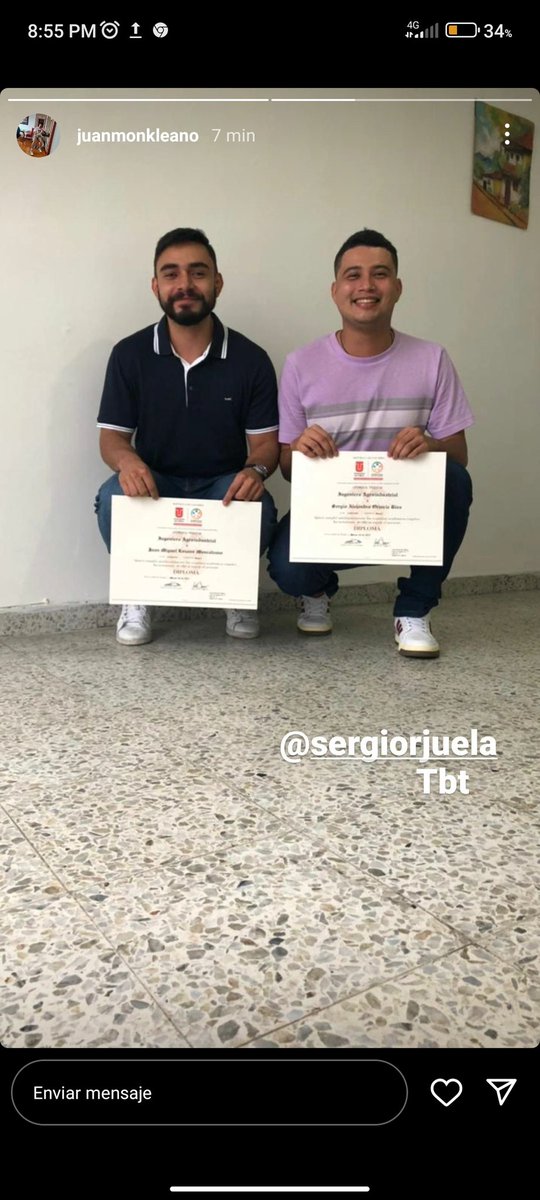 SantamariaMargy's tweet photo. yo era tan fan de mi ex cuñado, que pegaba sus obras de arte en la pared del apartamento jajaja.

pd: sigo siendo su fannn https://t.co/AiWRBbVto3