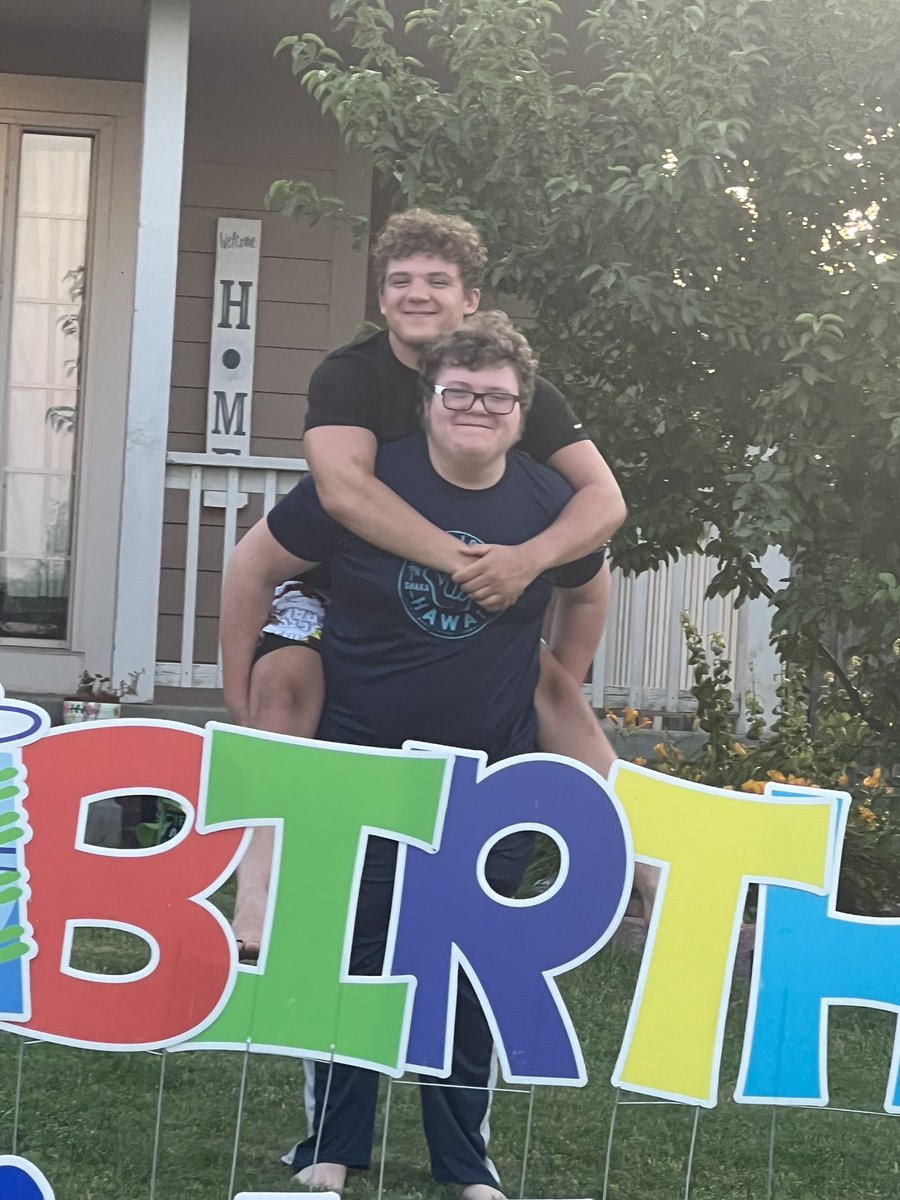 OmahaButterfly's tweet photo. 16 years ago I became a mom by birthing the sweetest baby boys ever. I am in awe of them daily. Getting to experience life with and through them is one of my greatest joys in life. Thanks for picking me to be your mom @NateTreat3 and Alex Treat https://t.co/SeluMqpaep