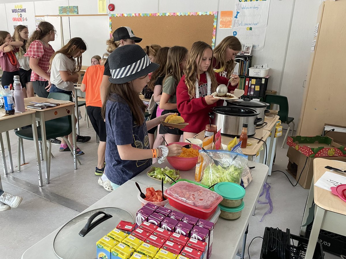 misshensen's tweet photo. If you build it, they will come. Celebrating our taco trucks builds with a taco party @BuckhornKPR 
#financialliteracy #tacos #grade5/6 https://t.co/AHbJxx4iAV