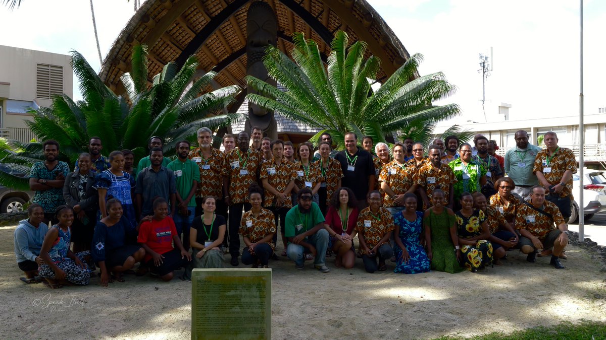 The First FALAH conference in Vanuatu ended yesterday!
A closure ceremony was prepared and gifts were exchanged to thanks officials from Vanuatu for their support and engagement.
Thanks to all who attended this First FALAH conference!!
