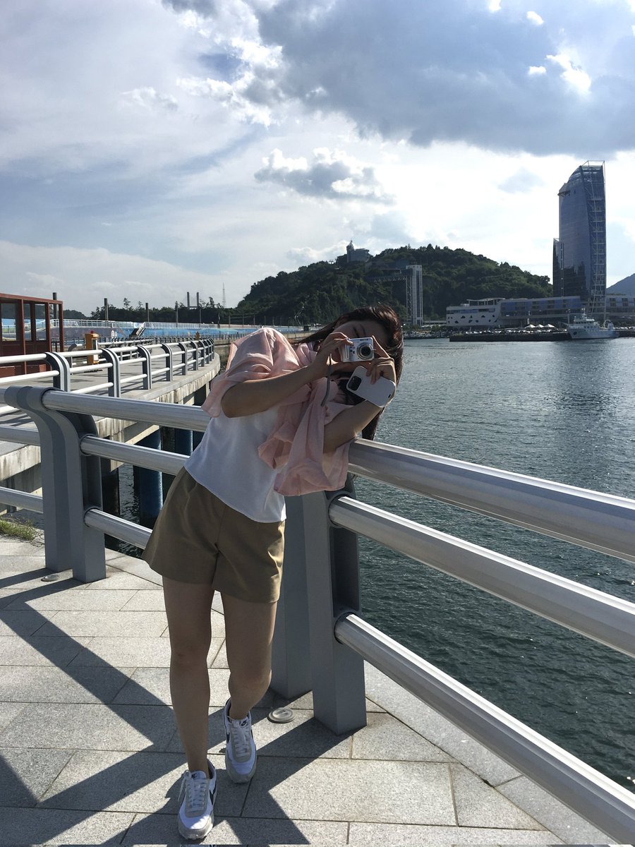 liphyeju's tweet photo. she's so gf https://t.co/0e0hVIylrh