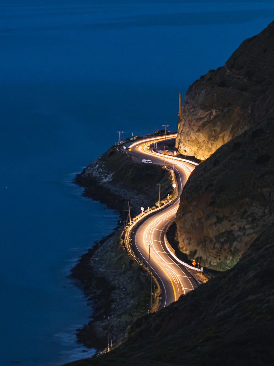 Mystery Blues Hour

#California #Los Angeles #Record City #Long Exposure #Night View #Romantic Life Recorder