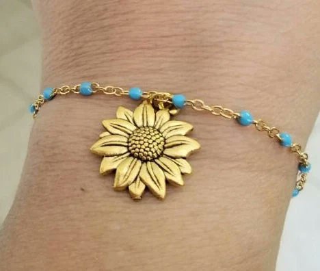 Gold Sunflower Anklet, Beaded Chain Anklet, Turquoise Bead Anklet #jewelry #anklet #anklets #sunflower #sunflowers #beadedanklet #goldanklet #handmade #handmadejewelry #handmadegifts #Etsy #Summerfashion #summerstyle 

etsy.me/43SXxwc via @Etsy