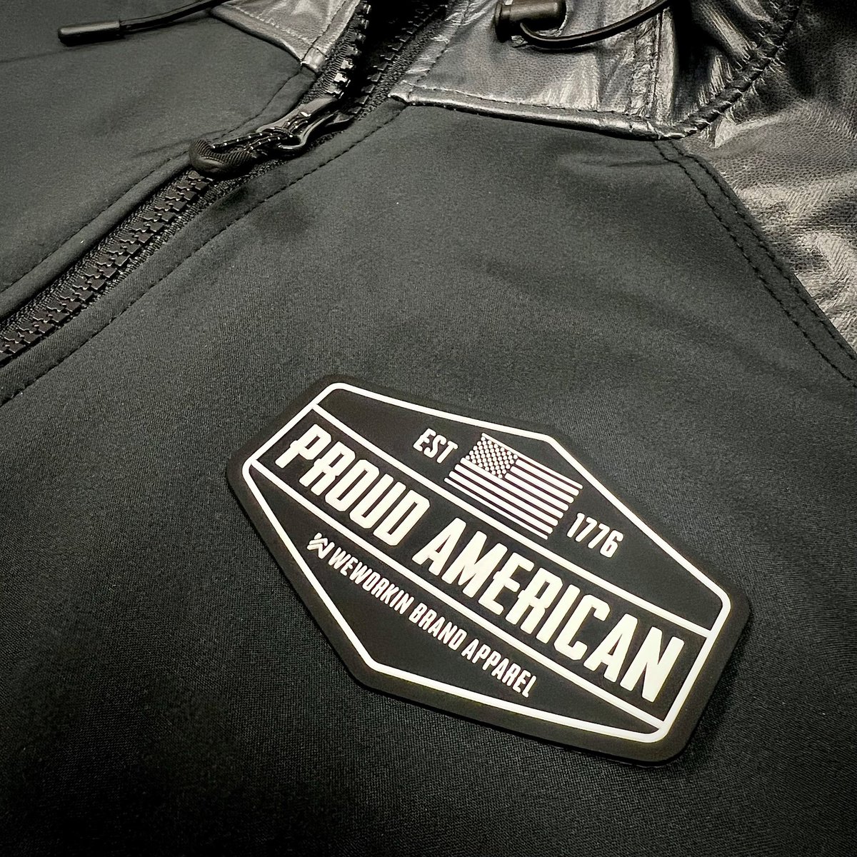 PennEmblem's tweet photo. Learn more about the durable, 3D Silicone Emblem on https://t.co/t6qsATRRrj TODAY!
•
•
•
#branddecorator #pennemblem #promotionalproducts #innovation #innovators #decoration #directembroidery #screenprint #sublimation #securitypatch #safetypatch https://t.co/VqkKHy687c