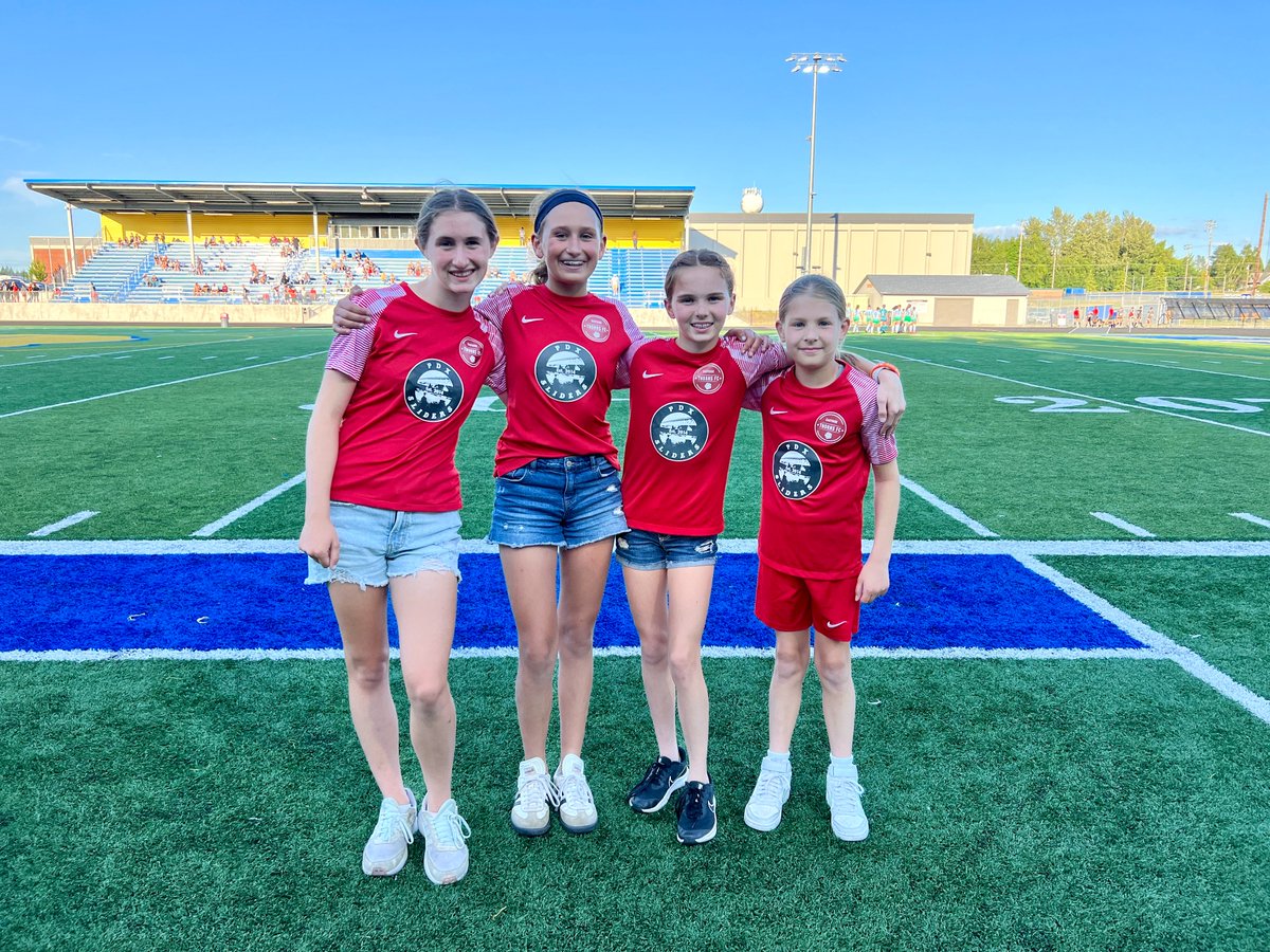 EastsideTimbers's tweet photo. Fantastic turnout for our PDXFC Women's game last night! Thank you to all who helped out &amp; showed up for these amazing players! 3-3 tie vs Lane. We have another home game this Saturday, June 24th at 4:00PM at Sam Barlow High School vs Oly Town FC.  Join us! Concessions https://t.co/Ib6tDuUMKE