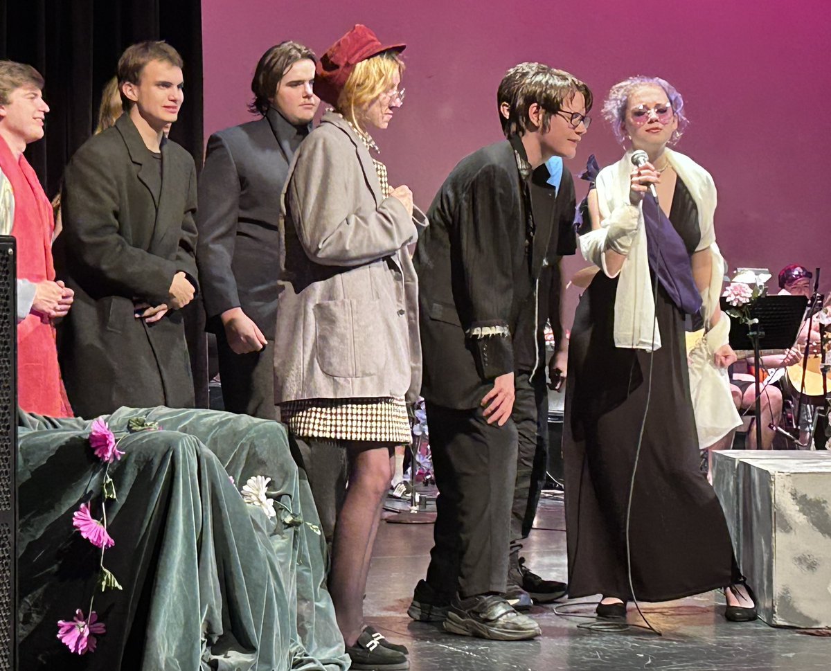 Thanks to parents &amp; friends who supported our Senior Drama showcase &amp; congrats to all on stage 👏 <a href="/TheCaisse/">Rene Caisse Theatre</a> <a href="/TLDSB/">TLDSB</a>