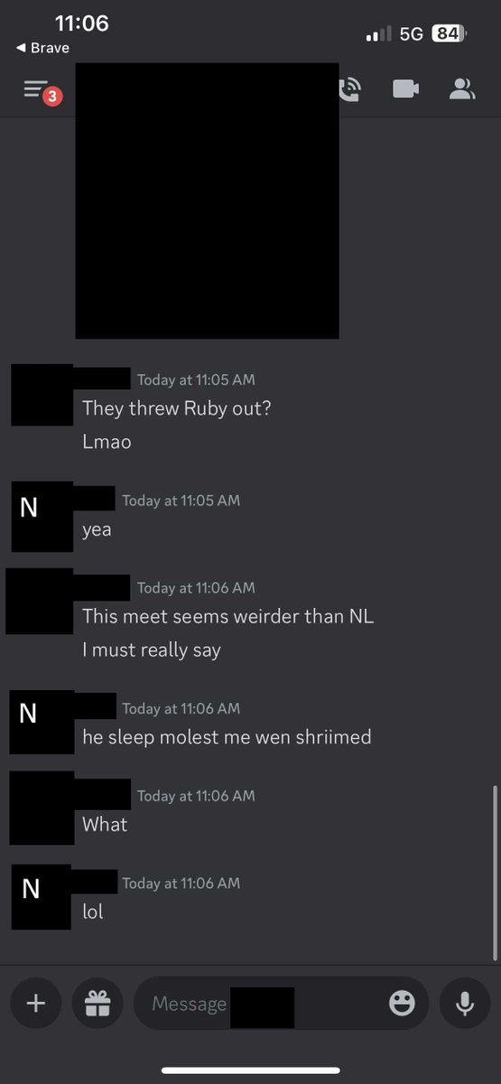 Beeflikesvr's tweet photo. Ruby Deville (@Ruby_De_ville) is an alleged rapist freak who preyed upon his friend. His reasoning? That he was also intoxicated.
In this thread, I will go over his reported egregious behavior at an IRL meet amongst friends where he broke everyone's trust. https://t.co/ArH0xxCu5t