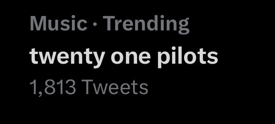 clikkiescrave's tweet photo. twenty one pilots is currently trending because they posted photos with the caption “|-” this morning https://t.co/TBDWMn3Ovw
