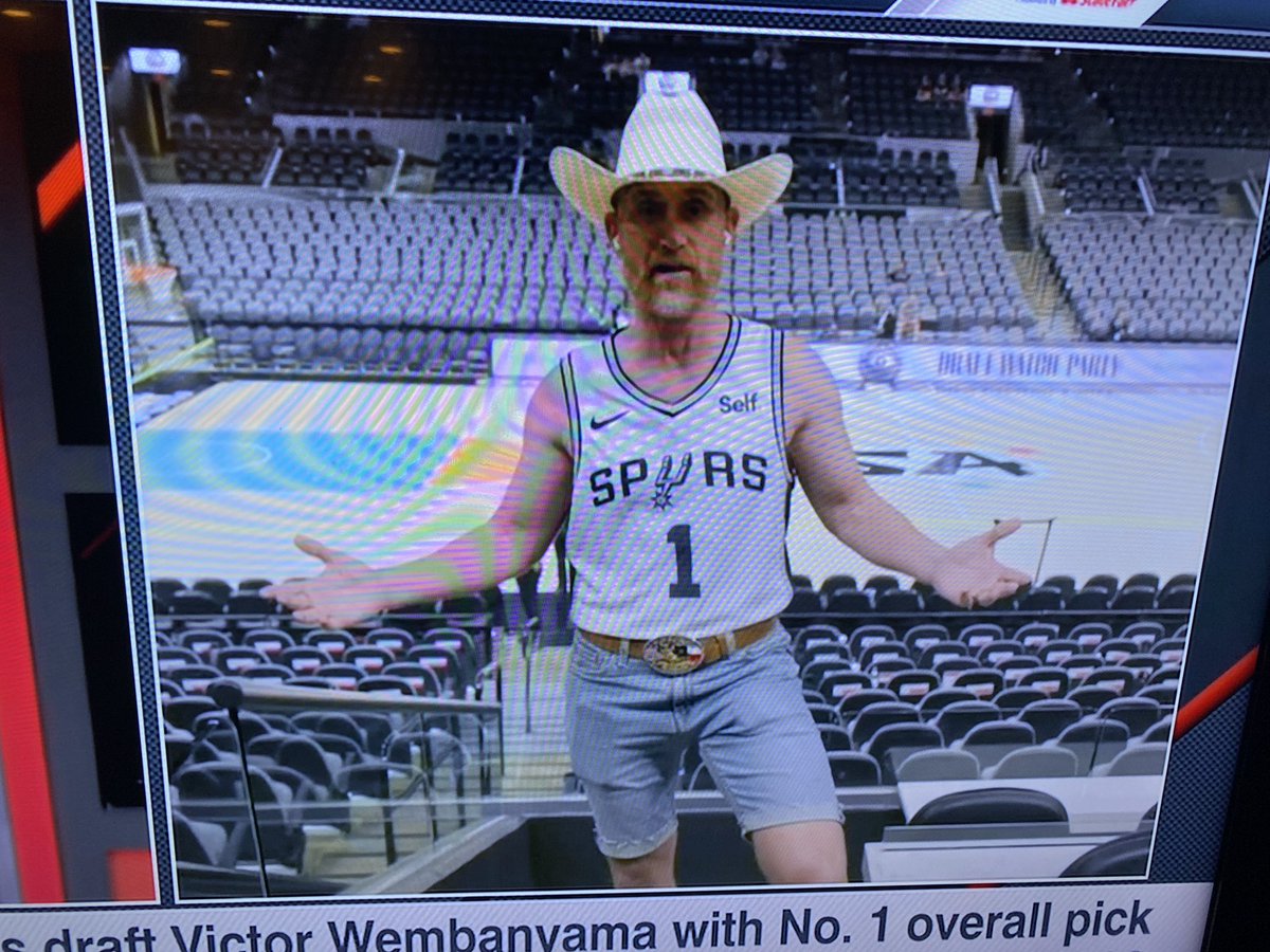 CMWood73's tweet photo. Oh no…@MartySmithESPN @ESPNMcGee https://t.co/7JZQdb1VI7