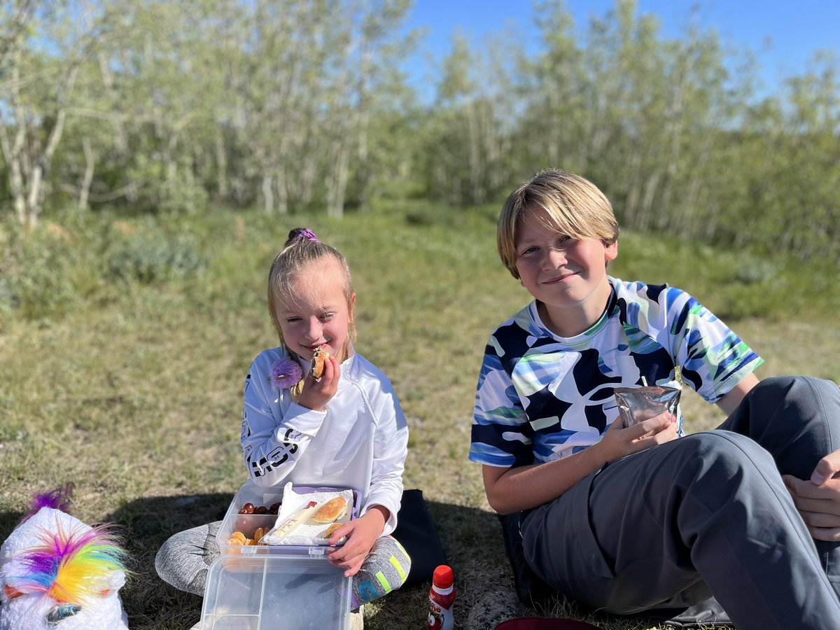 Mrs.Olson tweet media