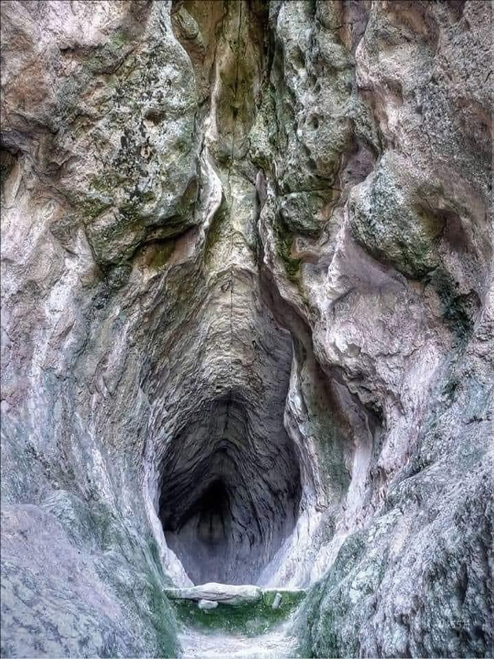 Just learning your mom’s nickname is Utroba. 

THE UTROBA CAVE IN BULGARIA
                THE GODDESS'S VAGINA
                             3000 YEARS