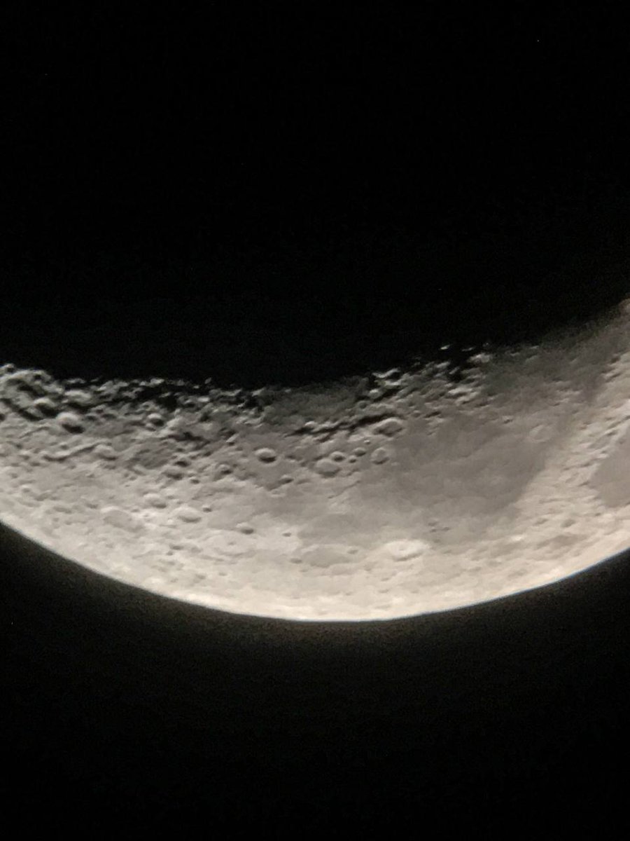 SAM_Minatitlan's tweet photo. Reporte de observación 22-06-2023
Luna creciente 21% de iluminación
Telescopio Quasar
Montura AZ
D76mm
F700mm
Ocular 10mm
Fotografía iPhone 6S+
Retocada en Lightroom
#mapachapa #minatitlan #veracruz #mexico #astromina #astrominatitlan https://t.co/9sfWLwk73c