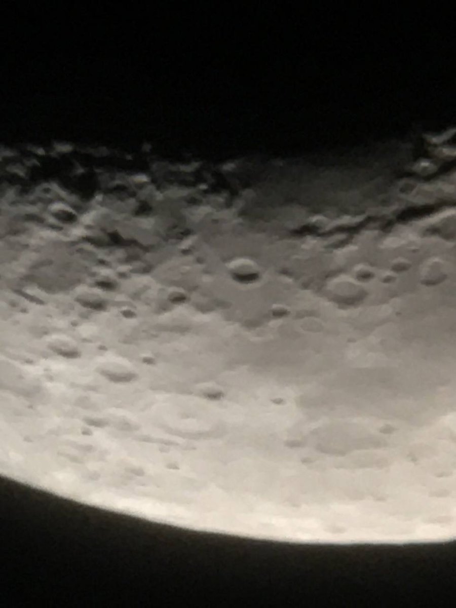 SAM_Minatitlan's tweet photo. Reporte de observación 22-06-2023
Luna creciente 21% de iluminación
Telescopio Quasar
Montura AZ
D76mm
F700mm
Ocular 10mm
Fotografía iPhone 6S+
Retocada en Lightroom
#mapachapa #minatitlan #veracruz #mexico #astromina #astrominatitlan https://t.co/9sfWLwk73c