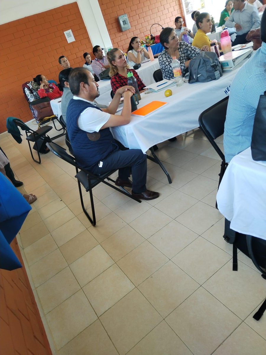 Suseth_DeLaO's tweet photo. Mi agradecimiento al Dr. Edgar Mendoza, Coordinador del Centro de Maestros de San Felipe del Progreso.
#SREBAtlacomulco
#ReuniónDeTrabajo
#TrayectoFormativo
#AsesoresMetodológicos
#Primaria https://t.co/3Ur1UCwD6n