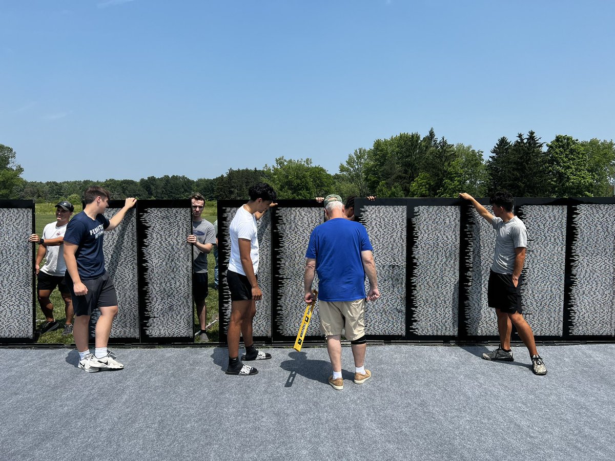 thank you to Walsh Jesuit football players & Aurora High School students who assisted with setting up the National Vietnam Traveling Wall. I encourage all to visit through Sunday @ Hartman Park, Townline Rd
@AHS_MH @Greenmensteward @DrPMilcetich @AHS_SeanBaker