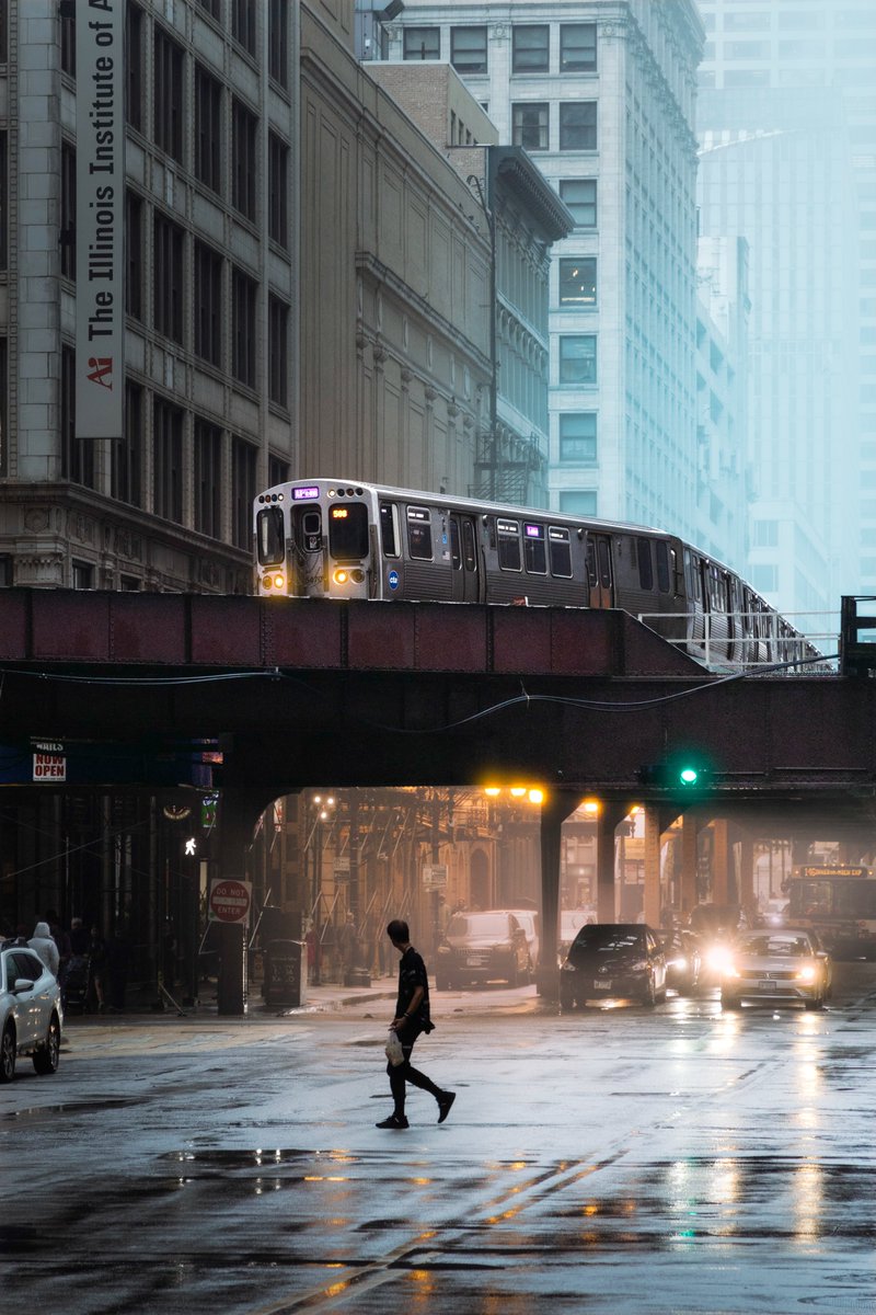 𝐂𝐡𝐫𝐢𝐬 𝐇𝐲𝐭𝐡𝐚 [@Hythacg]
Chicago in the Rain